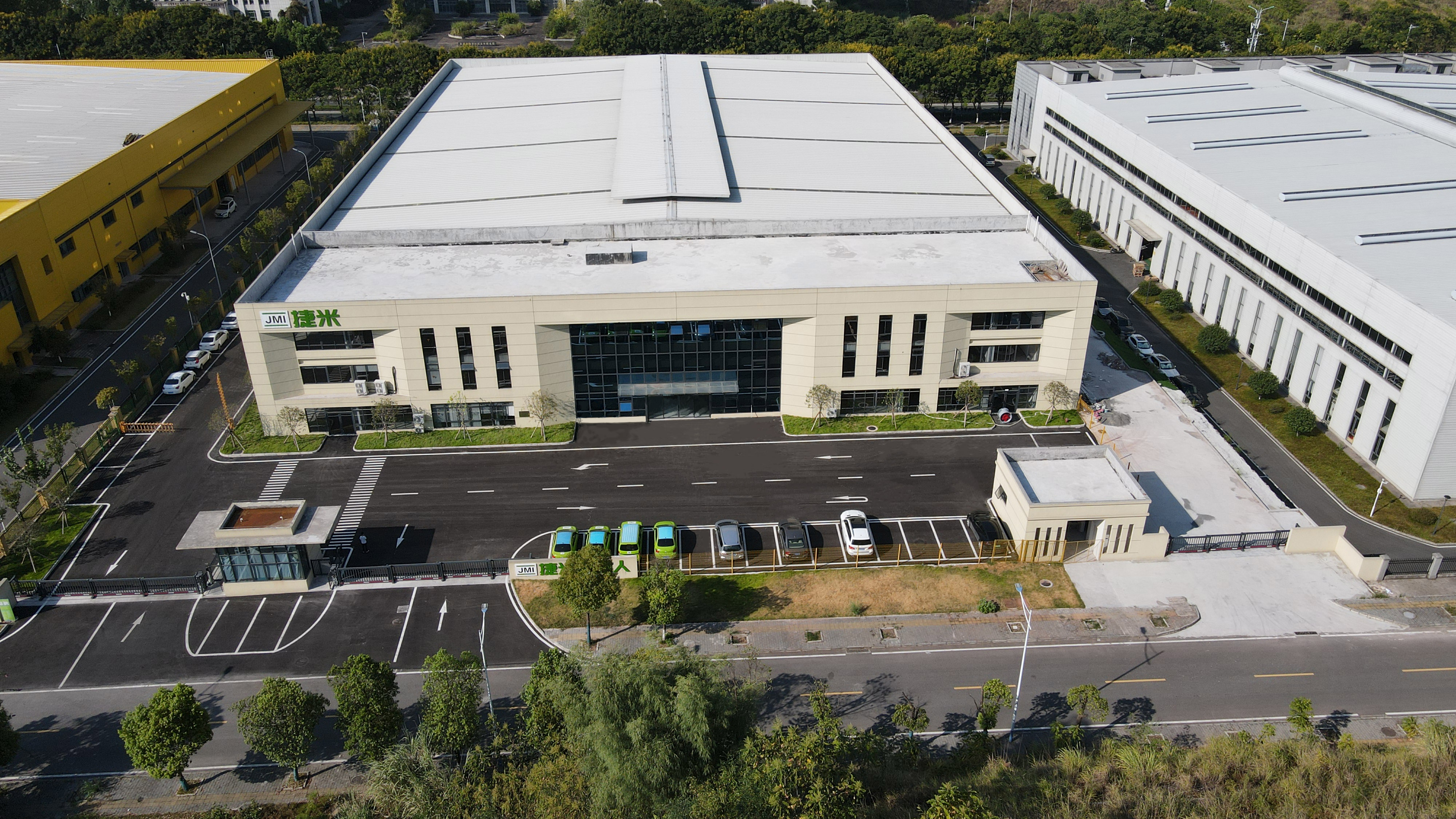 Free HTML5 Bootstrap Template by sc.chinaz.com